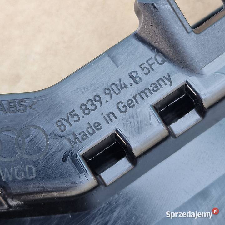 AUDI A3 8Y LISTWA NAKŁADKA DRZWI TYŁ PRAWE NOWA lubuskie Bieleń sprzedam