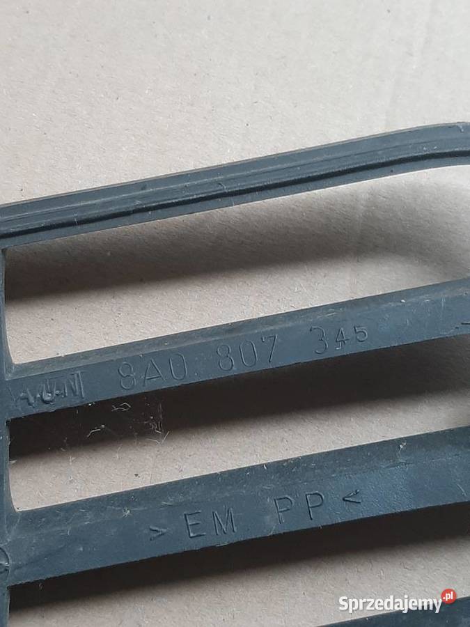 Audi 80 B4 9196 zaślepka kratka zderzaka lewa osobowe Chełm