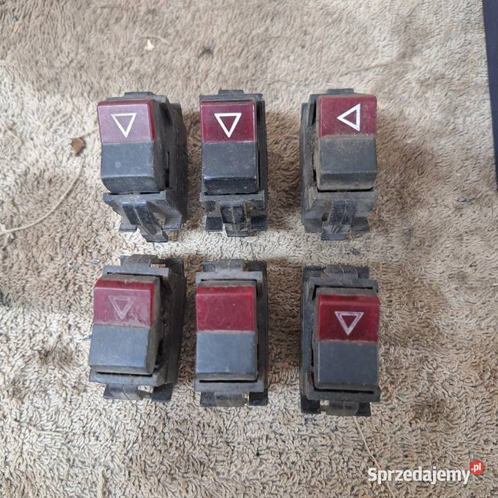 VW Garbus model 1303 włącznik świateł awaryjnych Wyposażenie elektryczne Gołków