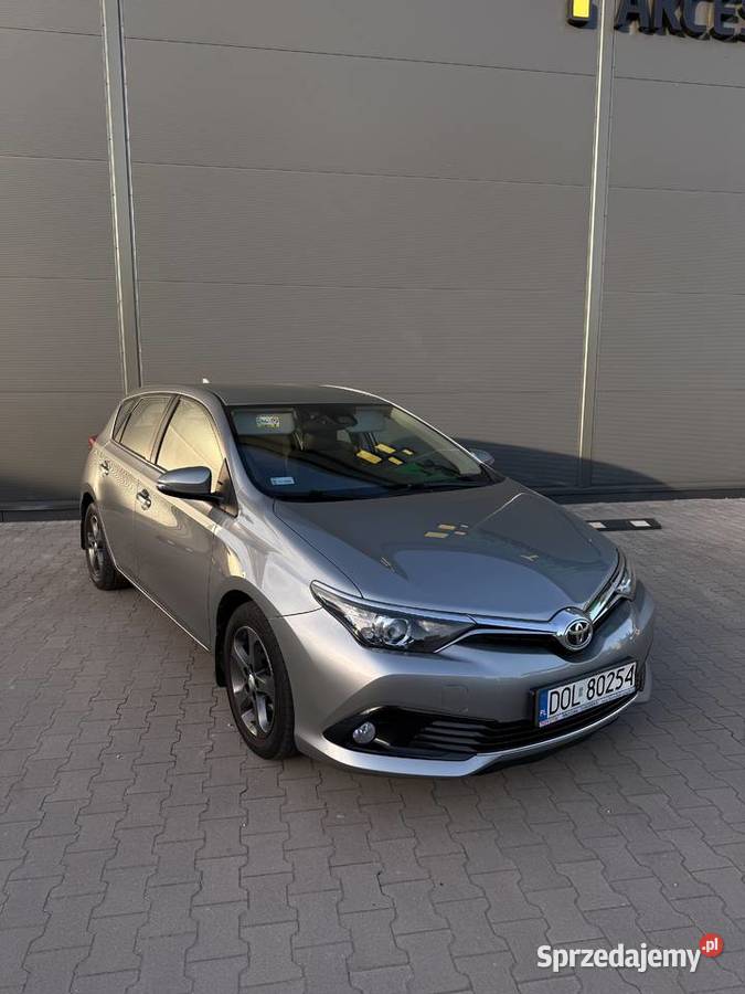 Toyota Auris 16 PREMIUM 132 Międzybórz sprzedam