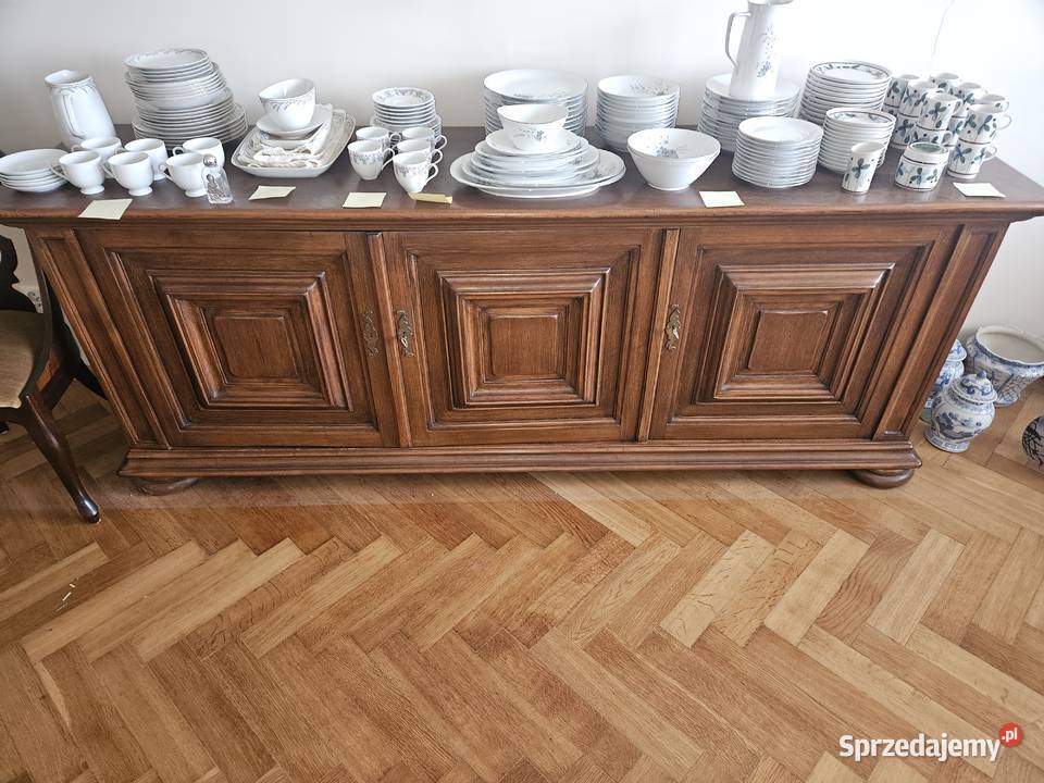 Dębowa komoda Komody