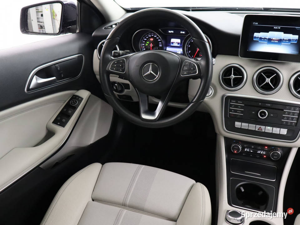Mercedes A A 220 4MATIC czujnik zmierzchu dolnośląskie Bielany Wrocławskie