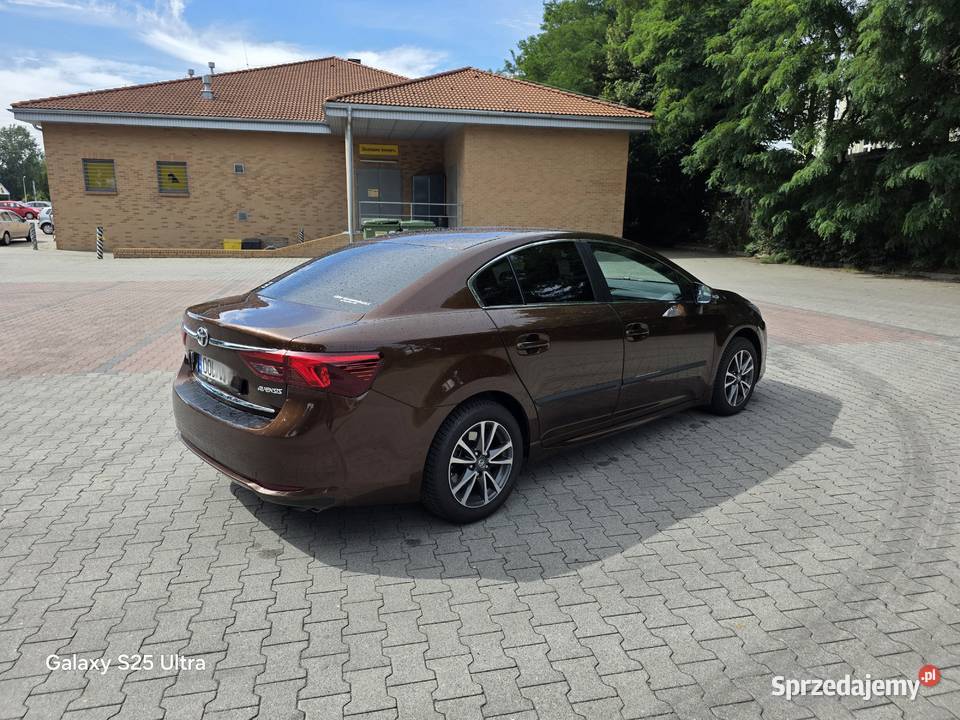 Toyota Avensis kupiony w polskim salonie Praszka sprzedam
