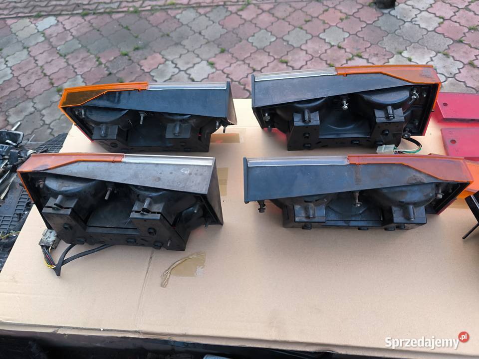 Polonez Borewicz lampy tył obudowa lampy osobowe Stalowa Wola