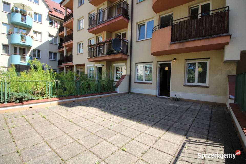 Studio 32 m2 z ogromnym tarasem metra idealne Warszawa