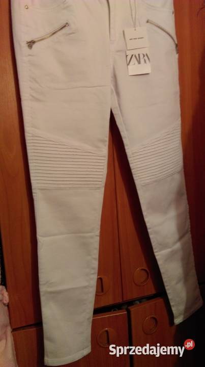 40 ZARABiałe spodnie rurki ze zdobieniem z Kraków