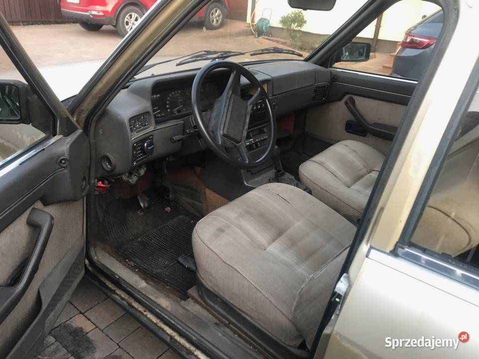 Fiat 132 Argenta 20 DOHC 84 uszkodzony 132 Motoryzacja
