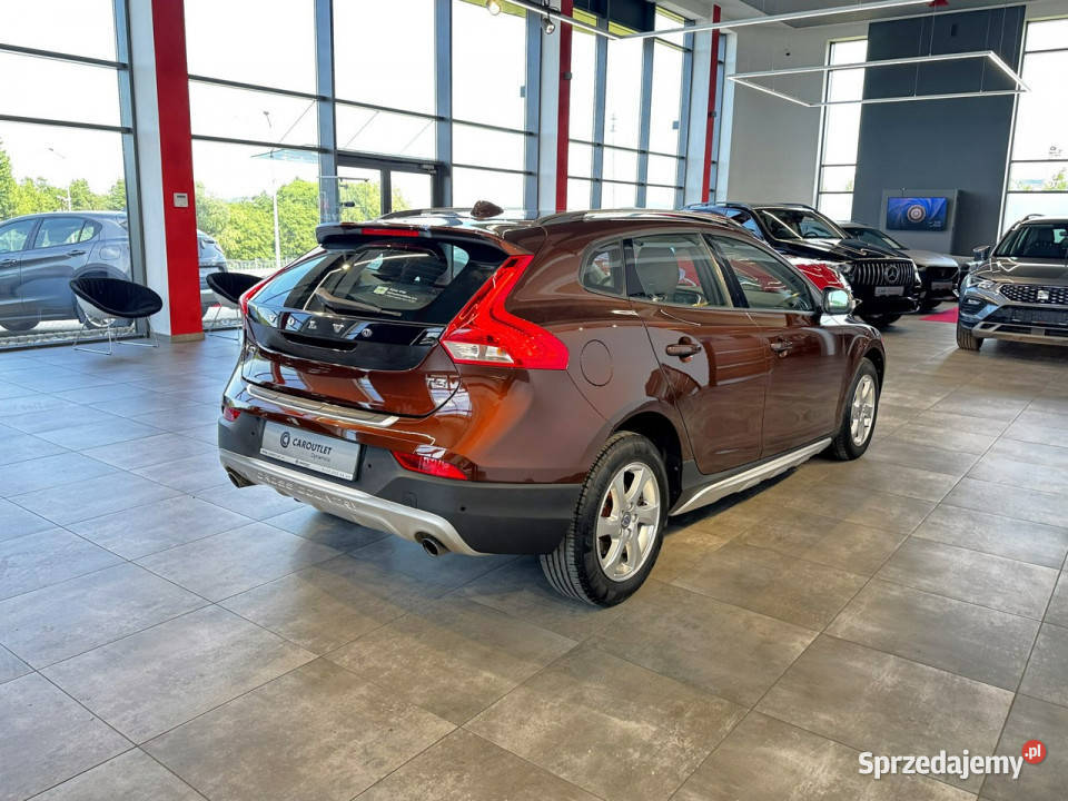 Volvo V40 Cross Country 20 T3 152 M6 2016 r isofix Myślenice sprzedam