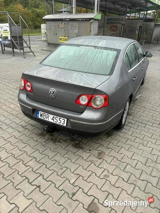 Sprzedam Volkswagena Passata B6 19 TDI Wyśmierzyce