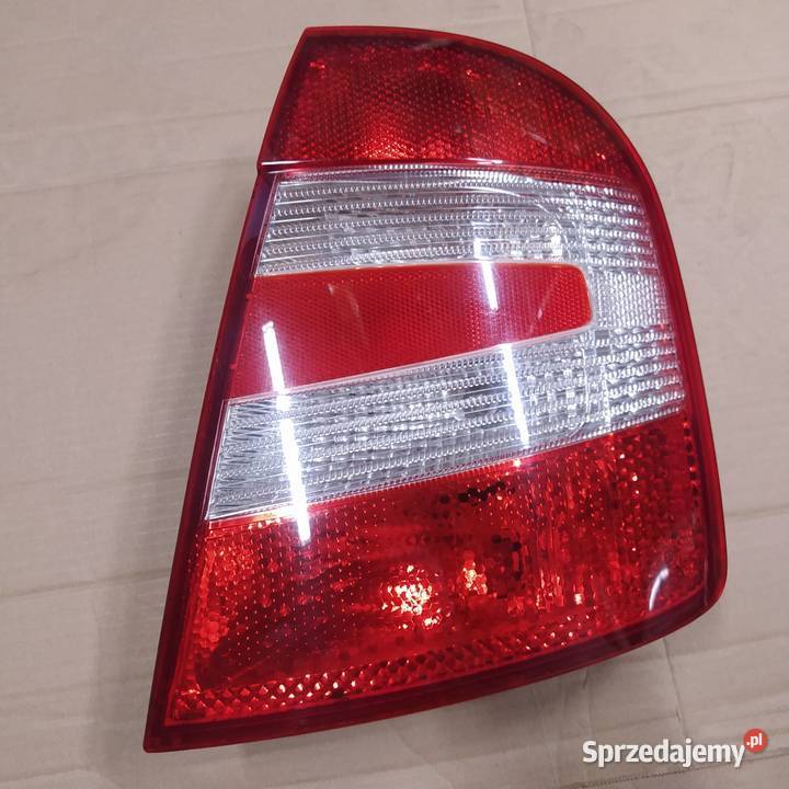 Lampa prawa tył Skoda Fabia lift hb