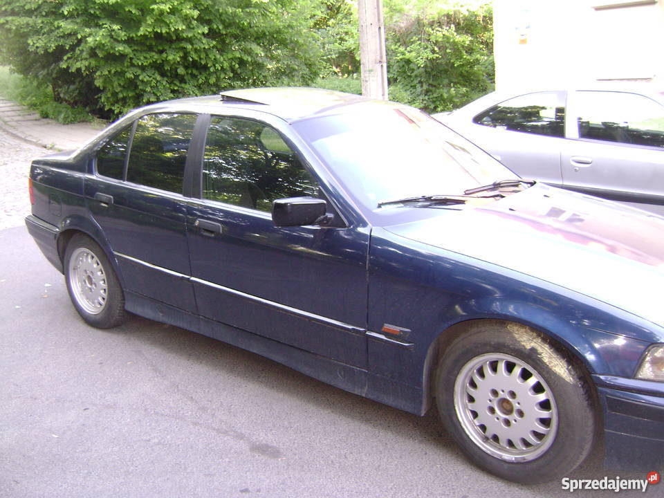 sprzedam bmw e36 18 gaz Rok produkcji 1996 Seria 3 sprzedam