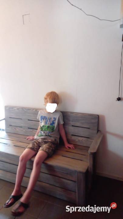 Skrzynia drewniana z oparciem i podłokietnikami sprzedam