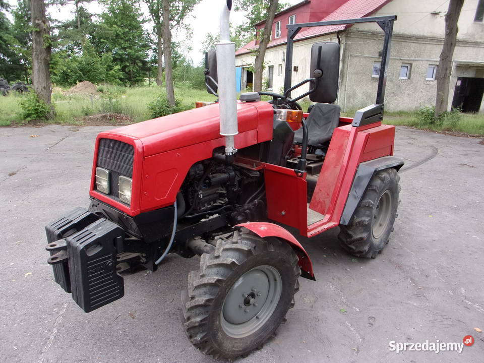 Ciągnik rolniczy Pronar MTZ320 dostępny w Rolnictwo