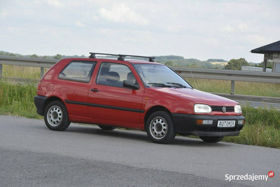 Volkswagen Golf 18 KAT Benzyna Skrzynia Zarejestrowany w Polsce podkarpackie Sędziszów Małopolski sprzedam