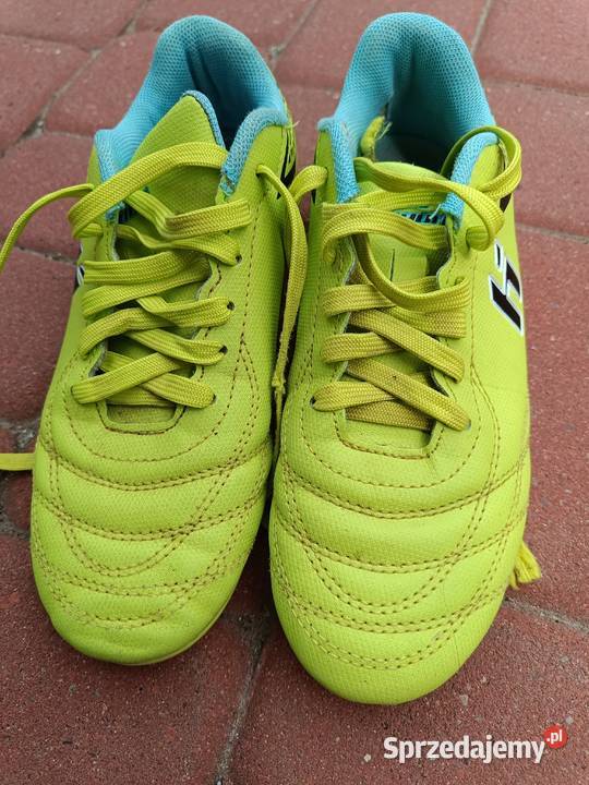 Buty do gry w piłkę nożną huari róż 34 Piłka nożna podkarpackie Koniaczów sprzedam