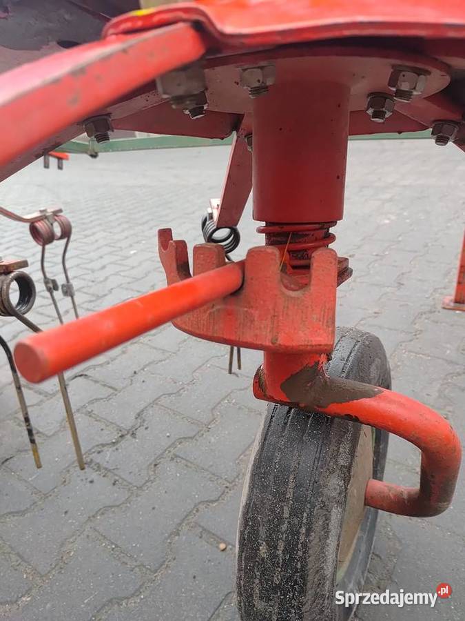 Przetrząsarka przewracarka FELLA TH 410 Konin