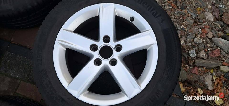 koła alufelgi opony zimowe 22555 R16 audi 2022 Kotomierz