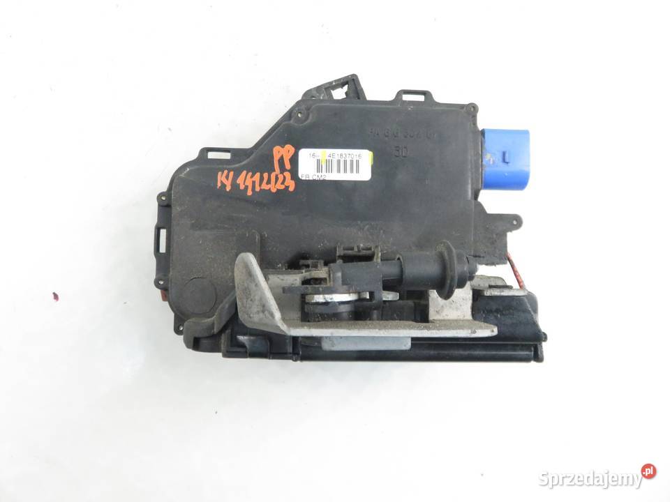 ZAMEK PRAWY PRZEDNI AUDI A3 8P 4E1837016