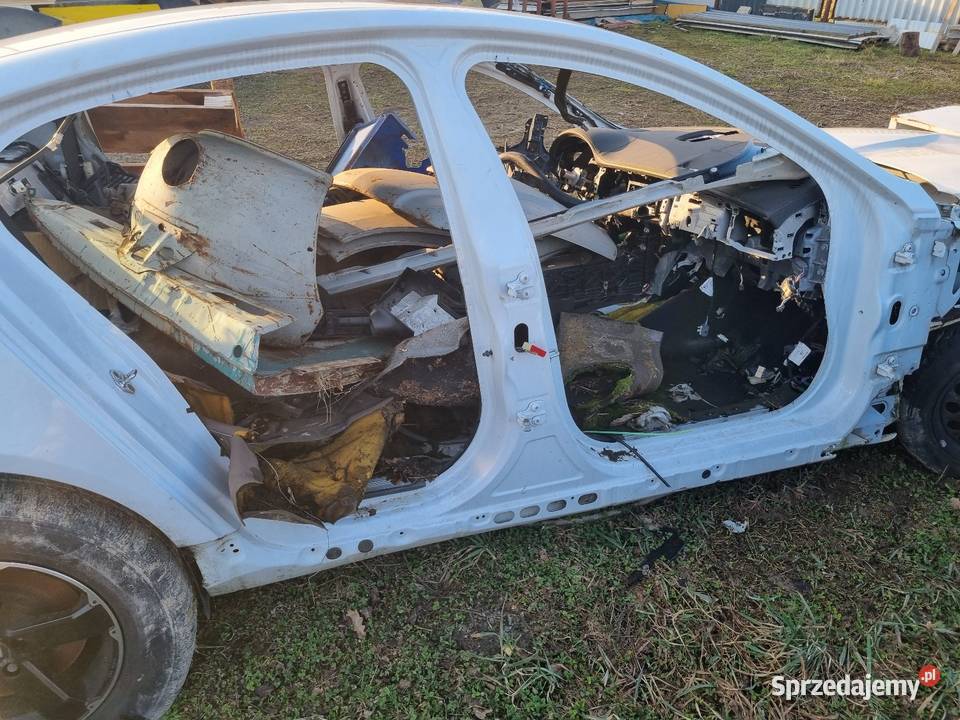 Jaguar XF X250 Sedan Zderzak Tył Ćwiartka Prawa osobowe Skawina