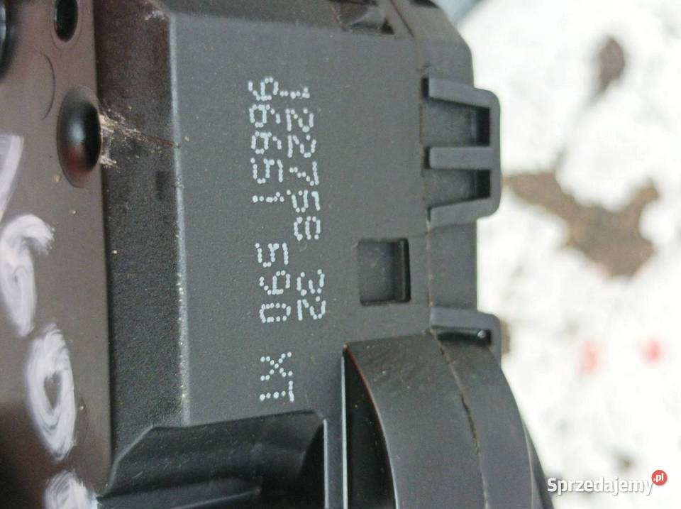 PRZEŁĄCZNIK ZESPOLONY 96651590XT Peugeot 308 I osobowe