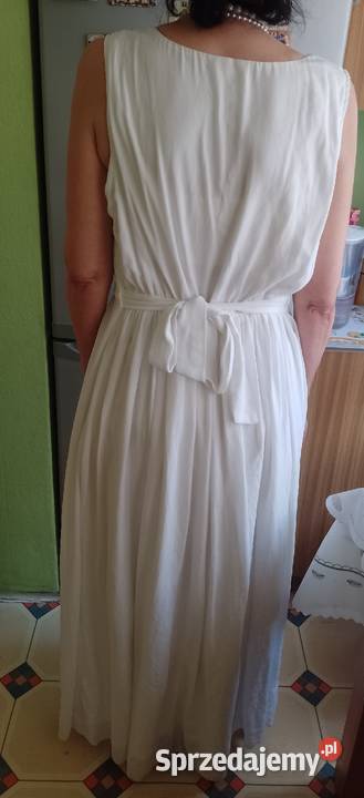 463XL Długa biała bogato zdobiona sukienka z Moda i Styl Kraków