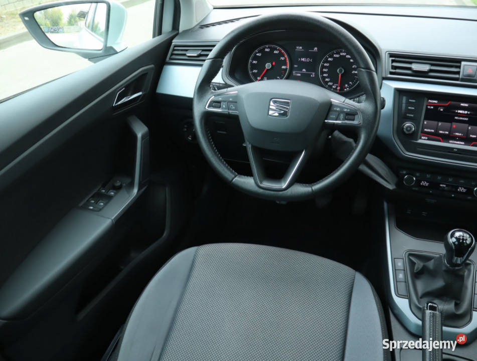 Seat Arona 10 TSI światła LED sprzedam