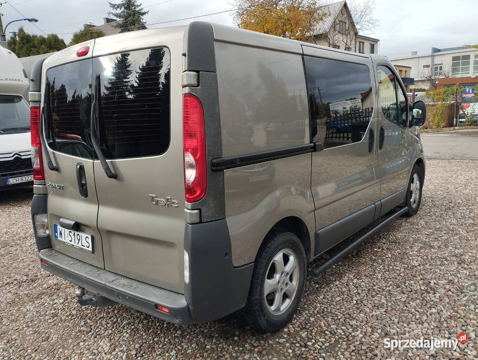 Renault Trafic 25D Mały przebieg Hak Klima homologacja na ciężarowe Warszawa