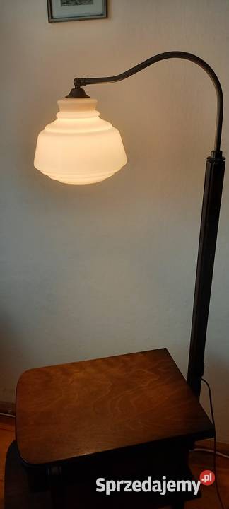 Drewniana lampa podłogowa ze stolikiem ruchome Skierniewice