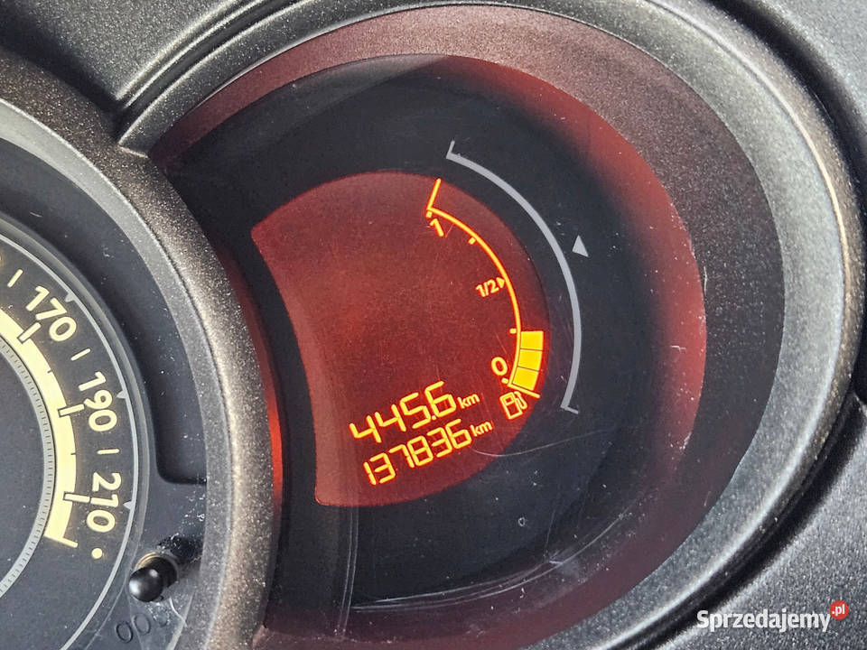 C3 LIFT Benzyna Mały Przebieg Klima Alu