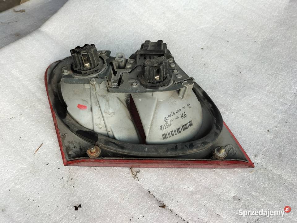 MERCEDES W210 W 210 LAMPA TYŁ A2108200964 Oświetlenie sprzedam