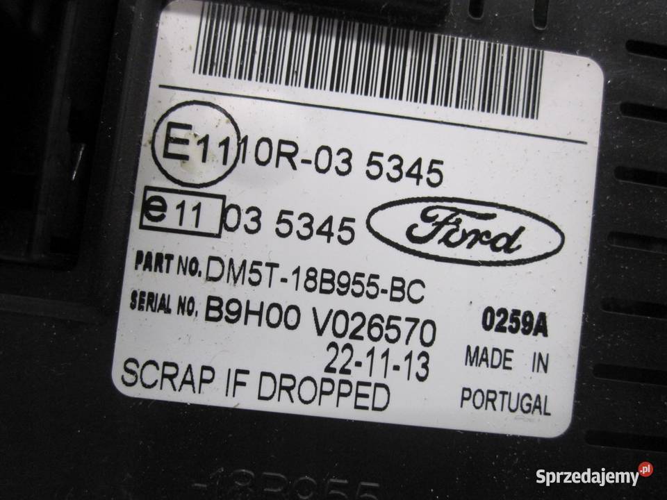 FORD FOCUS MK3 III 13r ekran wyświetlacz osobowe Części samochodowe