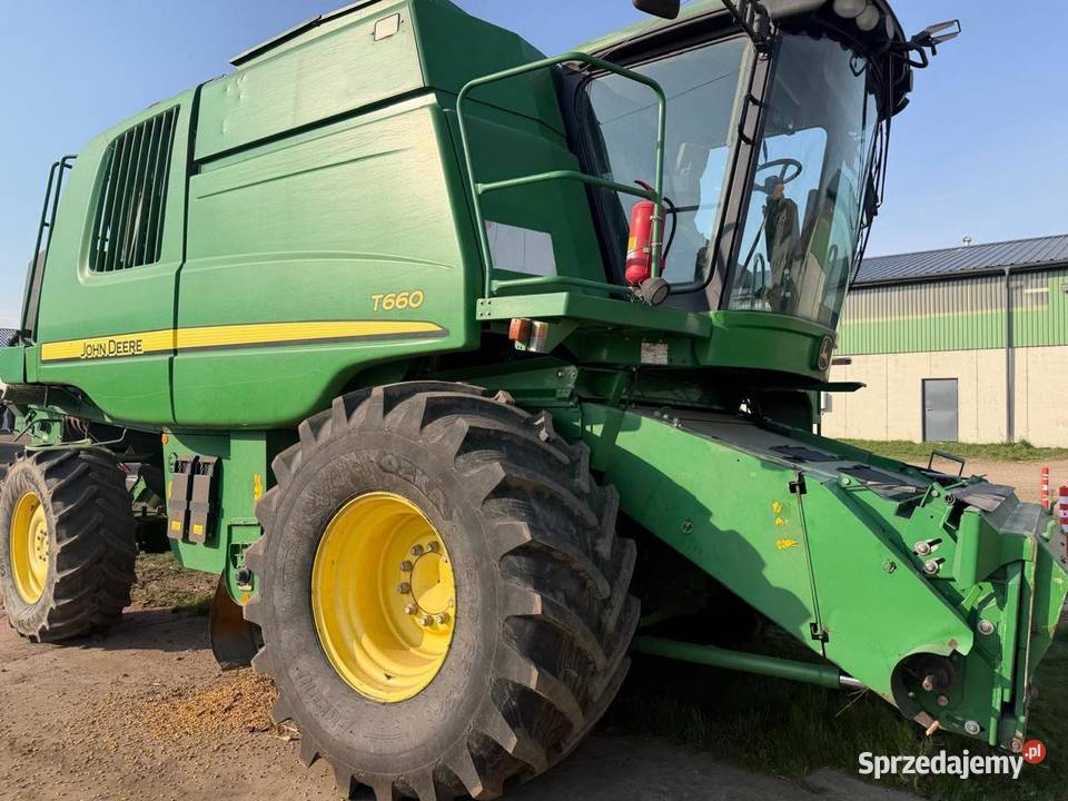 Kombajn zbożowy John Deere T660