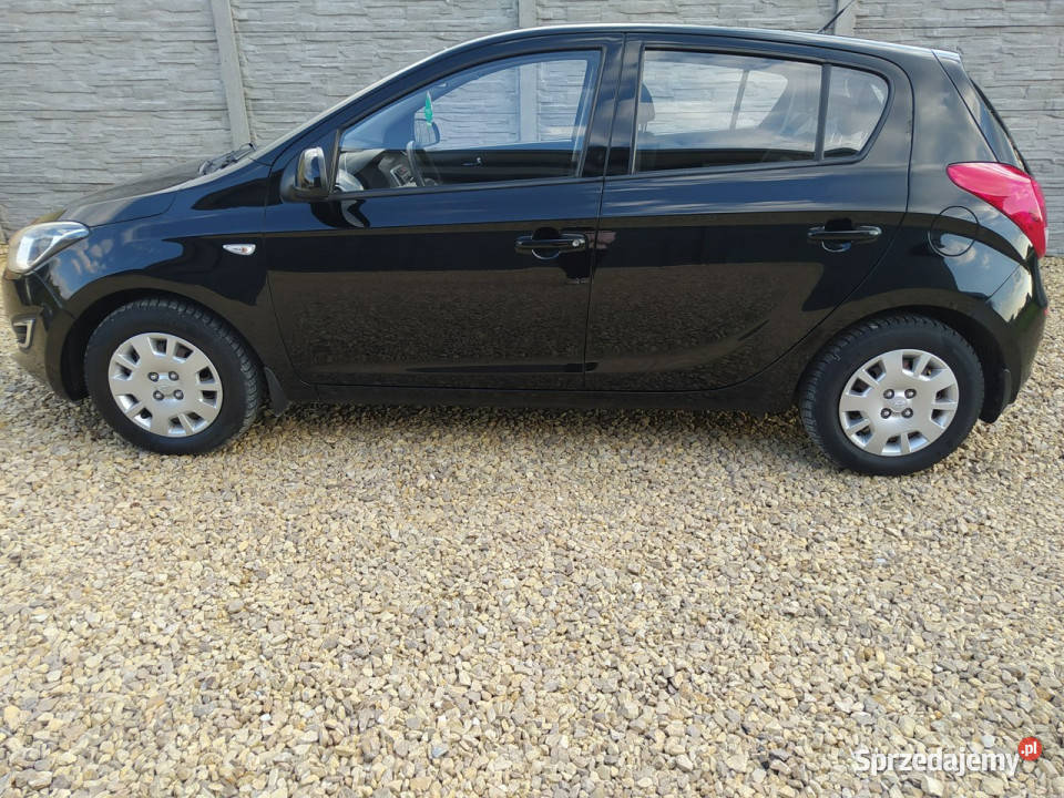 Hyundai i20 krajowy Polski Salon II 20142020 autoalarm Chełm Śląski