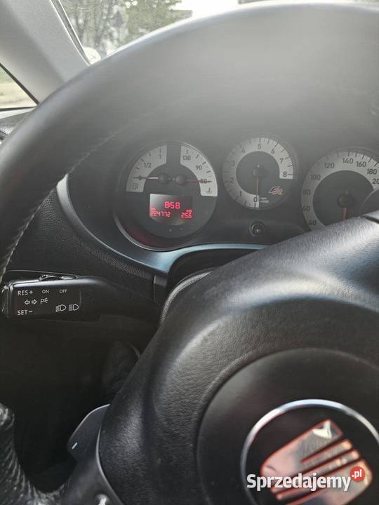Sprzedam Seat Leon 2 20tfsi DSG 230 elektryczne szyby