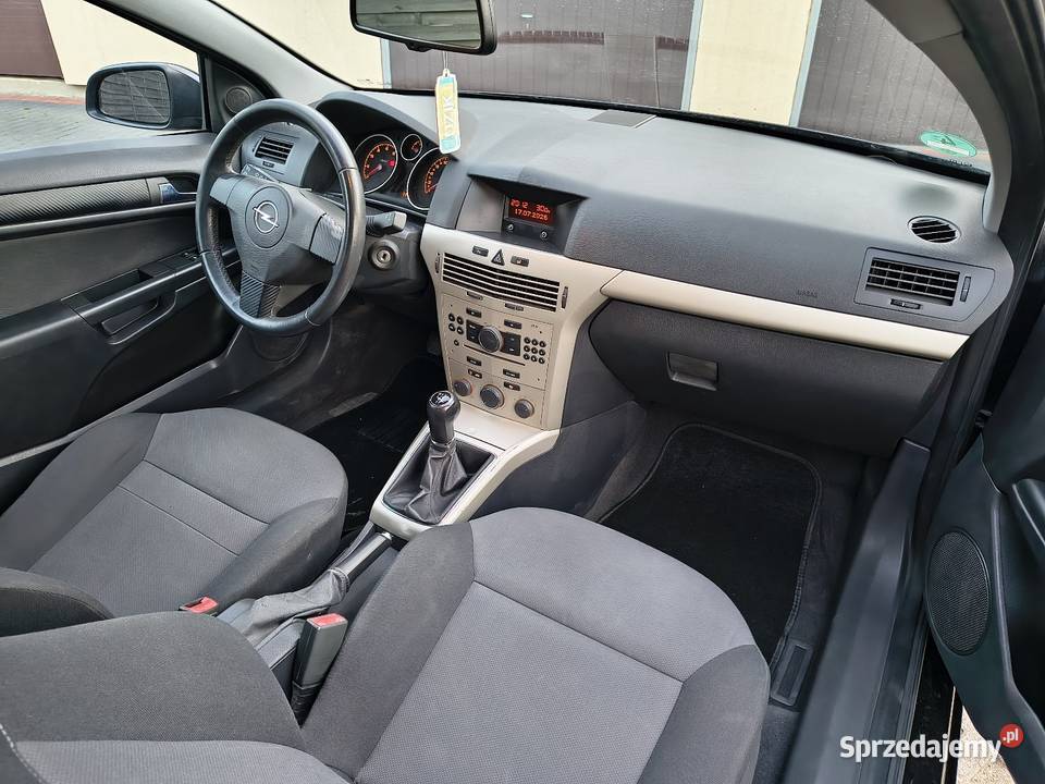 Opel Astra GTC 1490 229050km Glinnik