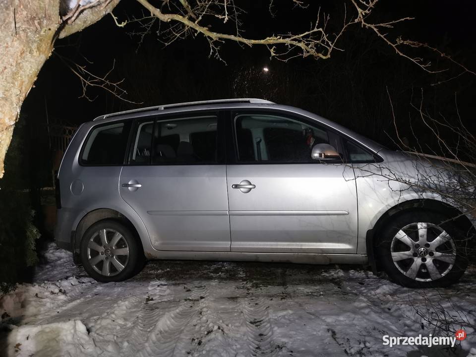 Volkswagen Touran 2007r 1400cm3 Kampinos A sprzedam