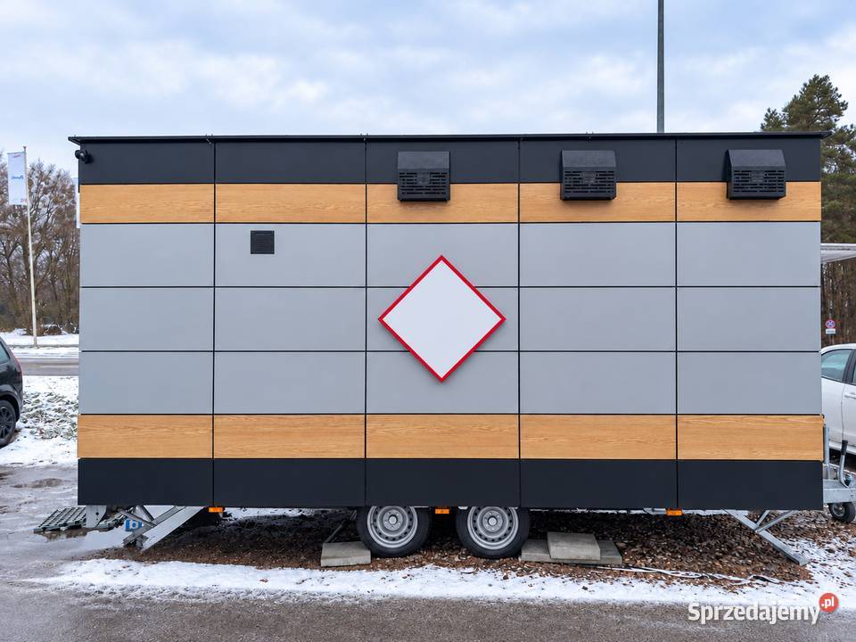 Przyczepa gastronomiczna 51m x 21m Cesja