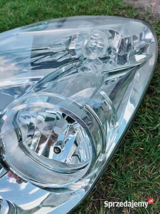 Lampa przednia lewa Opel Combo używana wysyłka lampy przednie Oświetlenie Chocianów