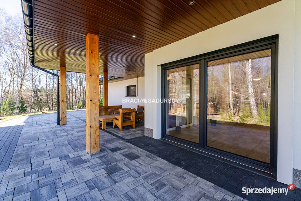 Dom wolnostojący 2077m2 Łomna