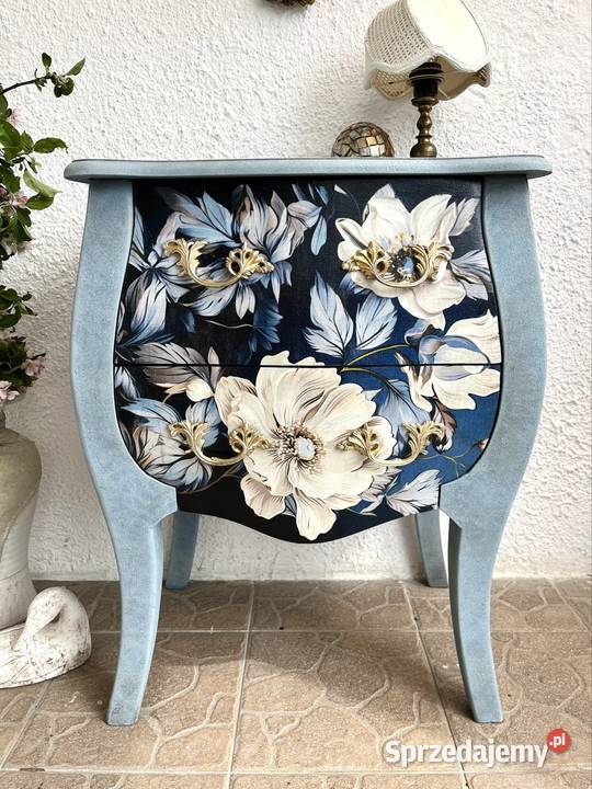 Komoda brzuchatka w kwiaty w stylu Ludwik Gdańsk