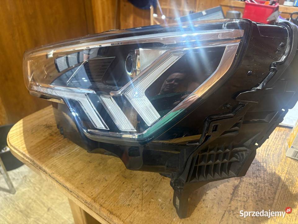 Audi Q3 II 20182025 lampa lewa Full LED