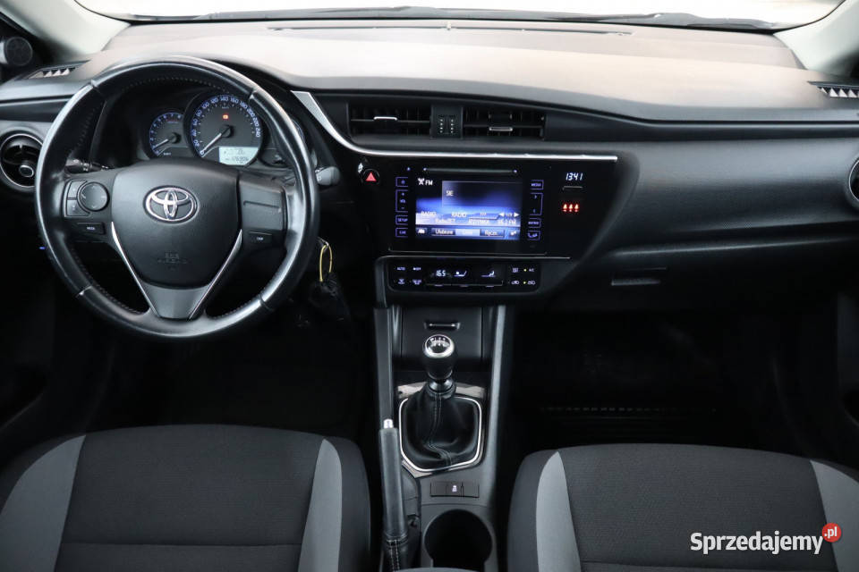 Toyota Auris 13 Dual VVTi manualna Zabrze sprzedam