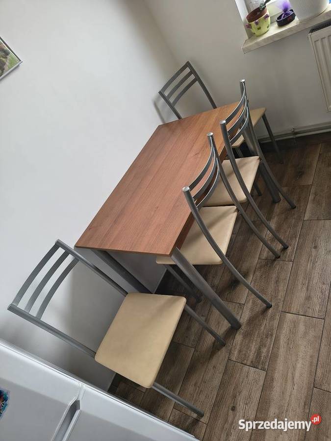 Zestaw Stół kuchenny do jadalni 4 krzesła Kęty sprzedam