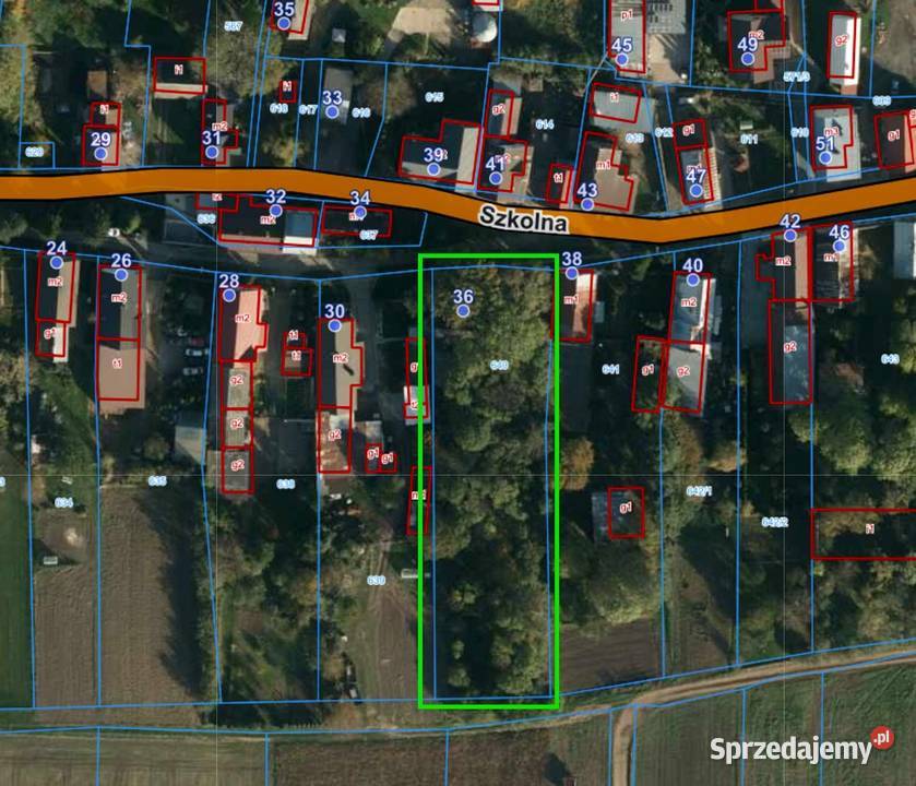 Działka rolna 2800 m2 w centrum wsi Grobniki do