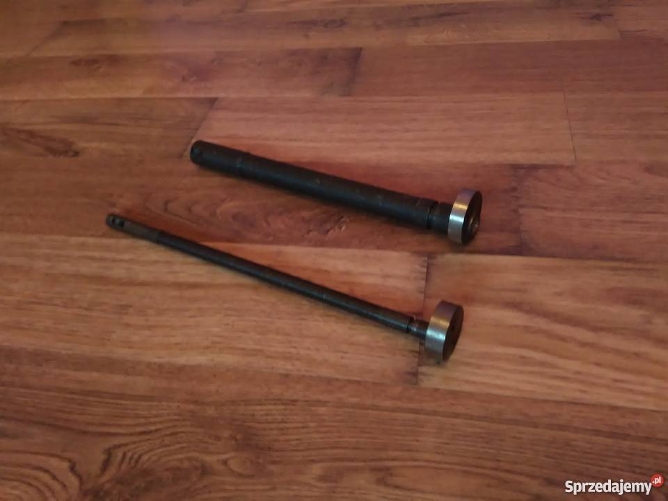 Wałek krzywkowy FarmMot 250D tuleja FarMot