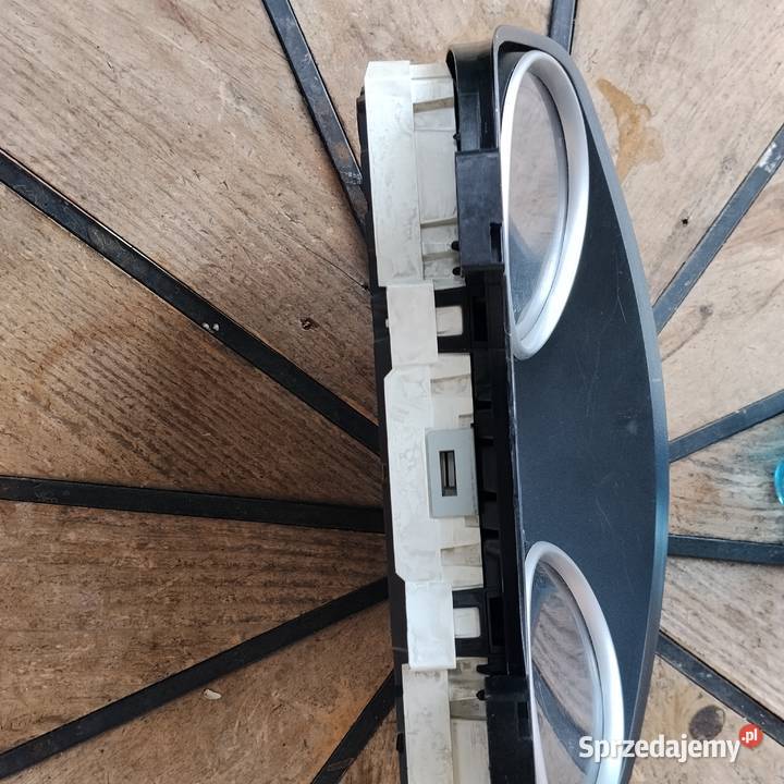 Licznik Ford Focus Mk2 FL 16 Benzyna OEM wielkopolskie