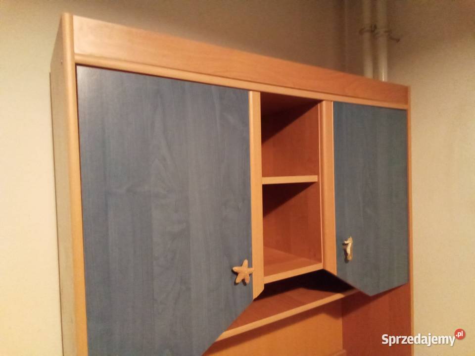 Biurko szkolne z morskimi elementami