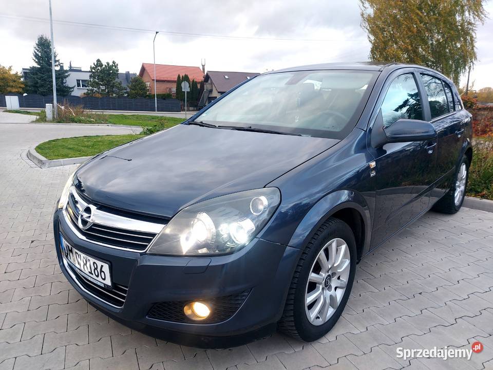 Opel Astra Edition 18 Benzyna 140 Bi Xenon Hatchback Astra