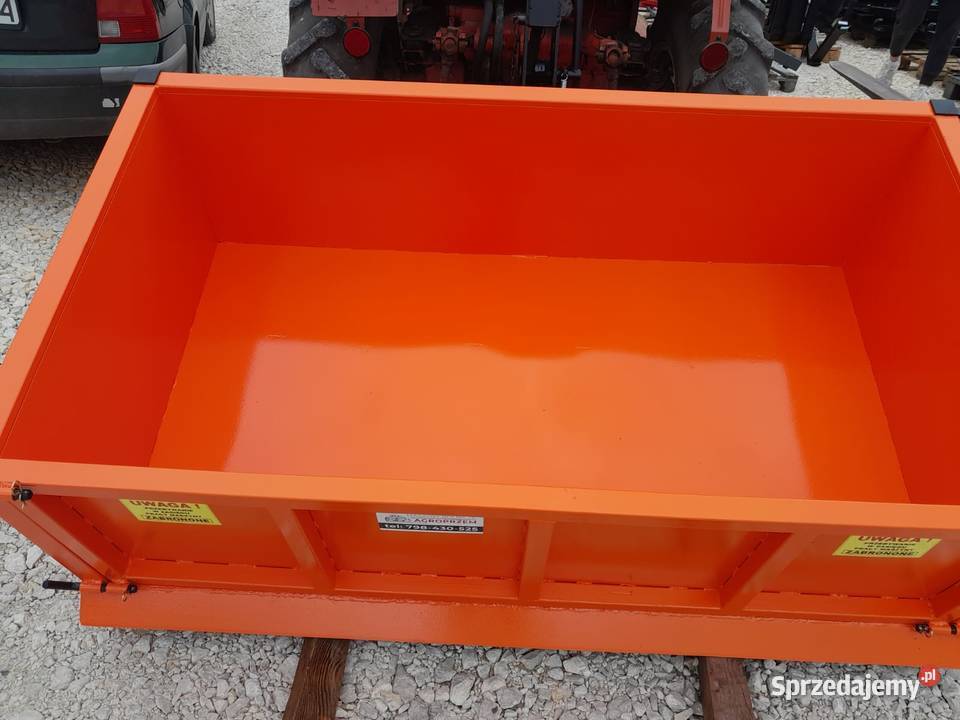 Skrzynia transportowa na tuz nowa soldna masywna Maszyny rolnicze