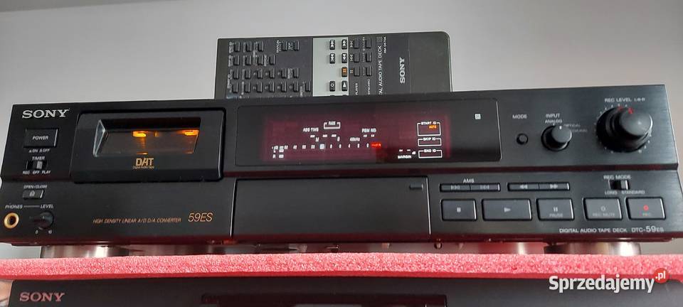 Magnetofon cyfrowy DAT Sony DTC59ES